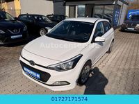 Gebraucht Hyundai i20 Trend 84 PS (61 kW) 2017 Weiß Limousine