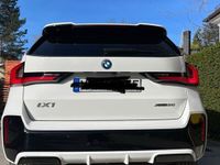 gebraucht BMW iX1 xDrive30 M Sportpaket mit Vollausstattung