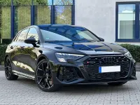 Gebraucht Audi RS3 Ambiente 400 PS (294 kW) 2023 Schwarz Limousine