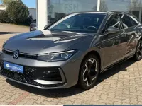 Gebraucht VW Passat R-line 193 PS (141 kW) 2025 Diabasgrau metallic Kombi