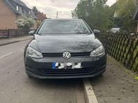 Usado VW Golf VII Trendline 105 HP (77 kW) 2014 Cinzento Sedan