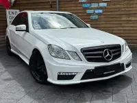 Usado Mercedes E220 170 CV (125 kW) 2013 Blanco Berlina