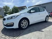 Używany Kia Ceed 101 KM (74 kW) 2017 Biały Hatchback