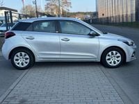 Gebraucht Hyundai i20 Active 84 PS (61 kW) 2020 Silber Kleinwagen