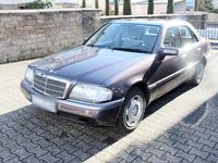 Gebraucht Mercedes C180 122 PS (89 kW) 1994 Andere farben Limousine