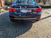 Gebraucht BMW 750 449 PS (330 kW) 2012 Schwarz Limousine