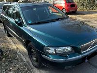 Gebraucht Volvo V70 200 PS (147 kW) 2002 Grün Kombi