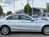 Gebraucht Mercedes C200 184 PS (135 kW) 2017 Iridiumsilber  metalliclack Limousine