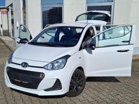 Gebraucht Hyundai i10 67 PS (49 kW) 2018 Weiß Kleinwagen