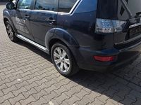 Gebraucht Mitsubishi Outlander Intense 156 PS (114 kW) 2012 Blau SUV