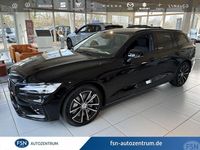Neu Volvo V60 Plus 387 PS (284 kW) 2026 Schwarz Kombi