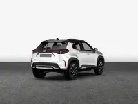 Neu Toyota Yaris Cross 130 PS (95 kW) 2026 Weiß SUV