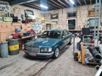 Gebraucht Mercedes 500 252 PS (185 kW) 1983 Grün Limousine