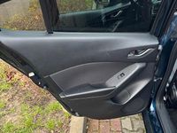 Second-hand Mazda 3 150 CP (110 kW) 2015 Albastru Berlinǎ