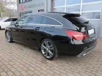 Gebraucht Mercedes CLA180 Shooting Brake 122 PS (89 kW) 2017 Schwarz Kombi