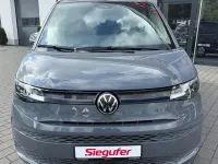 Gebraucht VW Multivan 150 PS (110 kW) 2023 Grau Van / Kleinbus
