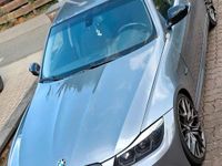 Gebraucht BMW 325 218 PS (160 kW) 2009 Grau Limousine