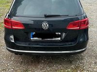 Gebraucht VW Passat 140 PS (102 kW) 2011 Schwarz Kombi