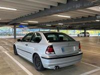 Gebraucht BMW 316 116 PS (85 kW) 2003 Silber Coupé