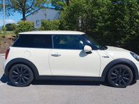 Gebraucht Mini ONE 102 PS (75 kW) 2018 Weiß Kleinwagen