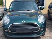 Usado Mini ONE 102 HP (75 kW) 2017 Verde Citadino
