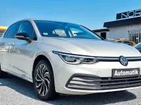 Gebraucht VW Golf VIII Move 150 PS (110 kW) 2023 Gold Limousine