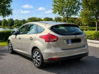 Usata Ford Focus 120 CV (88 kW) 2015 Oro Utilitaria
