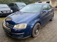 Gebraucht VW Jetta 150 PS (110 kW) 2006 Blau Limousine