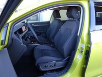 Gebraucht VW Golf VIII Style 150 PS (110 kW) 2026 Limonengelb