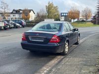 Gebraucht Mercedes E200 163 PS (119 kW) 2003 Blau Limousine