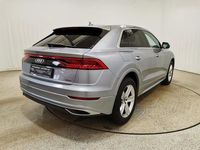 Gebraucht Audi Q8 Ambiente 381 PS (280 kW) 2022 Satellitsilber metallic SUV