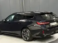Gebraucht BMW 520 M Sport 197 PS (144 kW) 2024 Carbonschwarz metallic Kombi