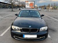 Gebraucht BMW 118 143 PS (105 kW) 2009 Schwarz Kleinwagen