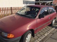 Gebraucht Opel Astra 75 PS (55 kW) 1993 Rot Kleinwagen