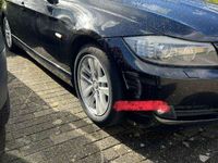 gebraucht BMW 320 320 d DPF Touring Aut.