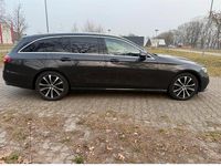 Gebraucht Mercedes E220 194 PS (142 kW) 2023 Schwarz Kombi
