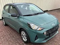 Gebraucht Hyundai i10 Trend 84 PS (61 kW) 2023 Grün Kleinwagen