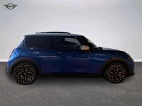 Gebraucht Mini Cooper Favoured 156 PS (114 kW) 2024 Blau Kleinwagen