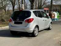 Gebraucht Opel Meriva Innovation 95 PS (69 kW) 2011 Silber Van / Kleinbus