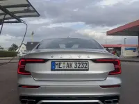 Gebraucht Volvo S60 R-Design 197 PS (144 kW) 2021 Limousine