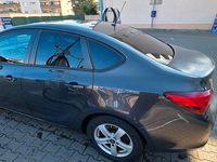 Gebraucht Opel Astra 110 PS (80 kW) 2015 Grau Limousine