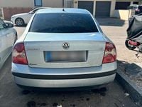 Gebraucht VW Passat 116 PS (85 kW) 2001 Silber Limousine