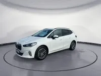Gebraucht BMW 220 Active Tourer Sport Line 170 PS (125 kW) 2025 Weiß Van / Kleinbus