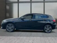 Gebraucht BMW 118 Sport Line 140 PS (102 kW) 2024 Schwarz Limousine