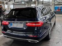 Gebraucht Mercedes E300 245 PS (180 kW) 2018 Blau Kombi