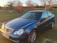 Gebraucht Mercedes C180 129 PS (94 kW) 2002 Blau Coupé