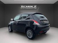 Gebraucht Lancia Ypsilon Gold 69 PS (50 kW) 2011 Schwarz Kleinwagen