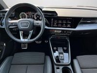 Gebraucht Audi A3 Sportback e-tron Ambiente 204 PS (150 kW) 2022 Navarrablau metallic (metallic) Kleinwagen