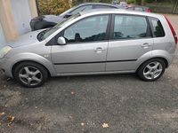 Gebraucht Ford Fiesta 69 PS (50 kW) 2005 Silber Kleinwagen