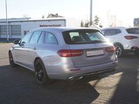 Gebraucht Mercedes E220 194 PS (142 kW) 2019 Silber Kombi